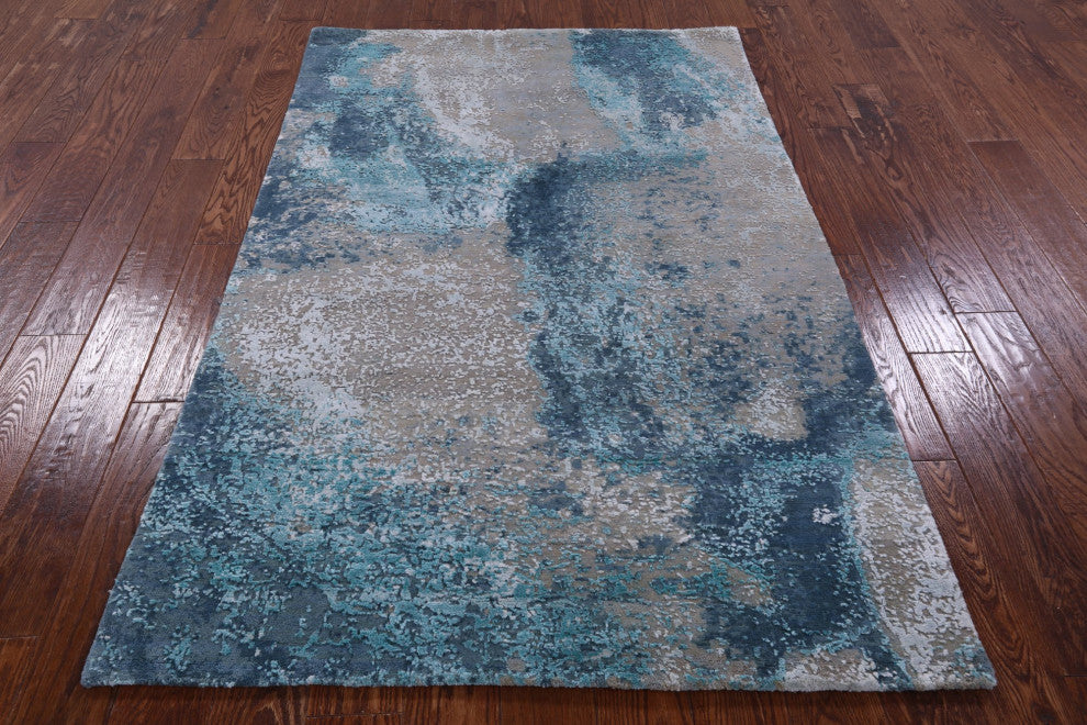4' 0" X 6' 3" Handmade Wool and Silk Modern Rug Q7137