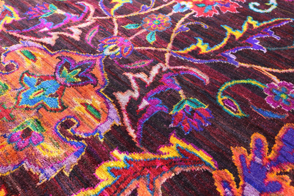 5' 8" X 7' 9" Persian Silk Hand Knotted Rug Q6807
