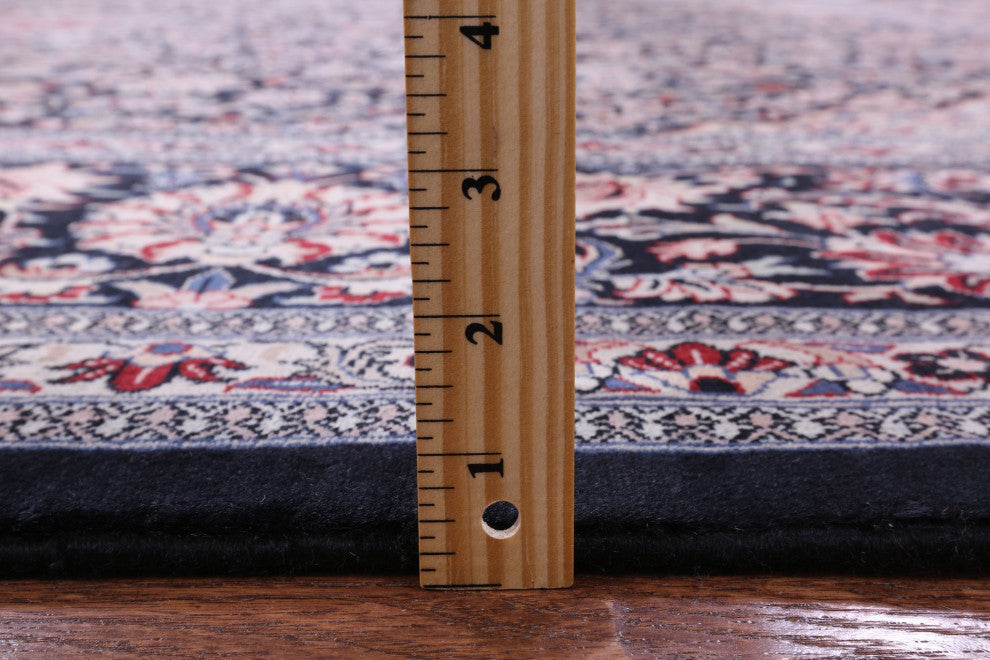 10' 0" X 13' 7" Fine Persian Kashan Hand-Knotted Wool Rug Q11381