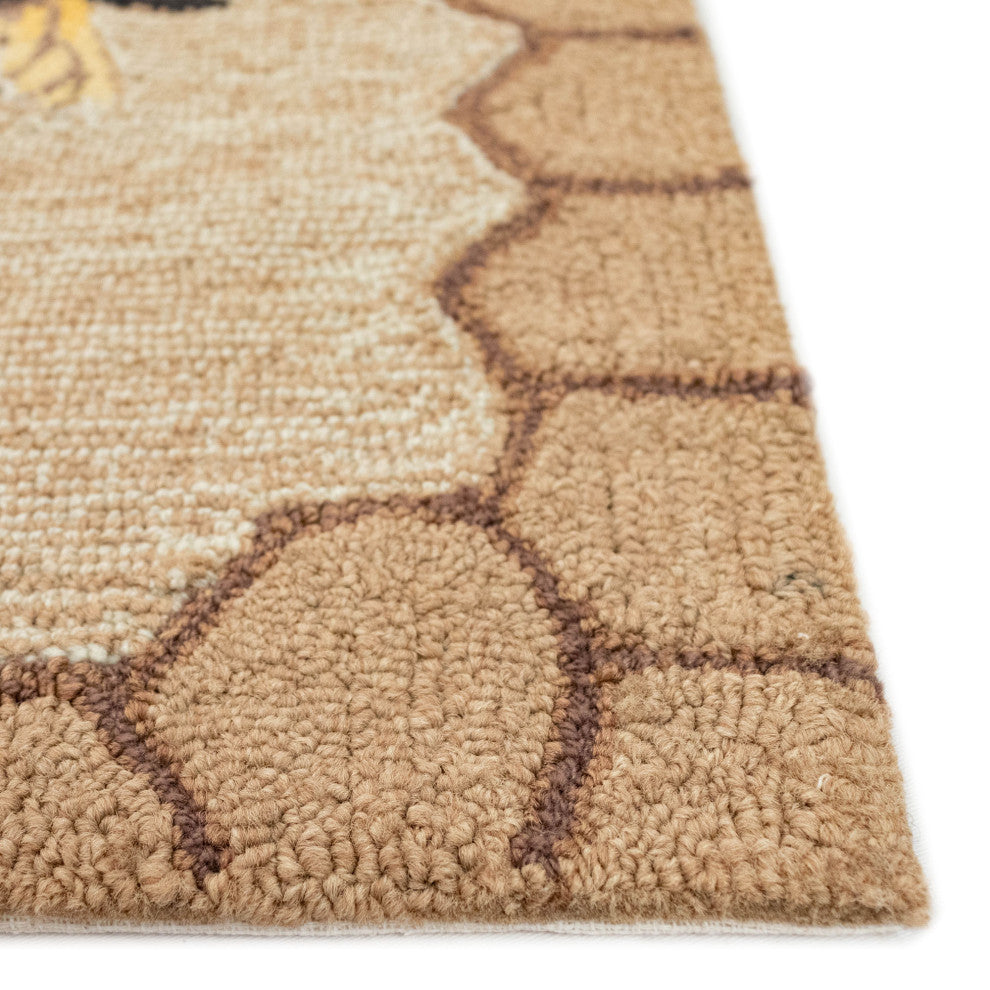 Frontporch Honeycomb Bee Indoor/Outdoor Rug Natural, Natural, 2'x3'