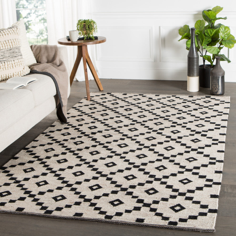 Jaipur Living Croix Handmade Geometric Black/White Area Rug, 7'10"x9'10"