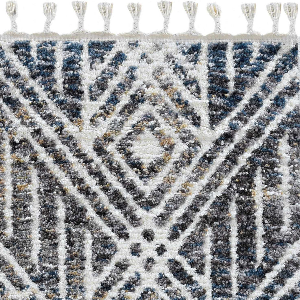 HomeRoots 5'x8' Grey Ivory Machine Woven Space Dyed Geometric Indoor Area Rug