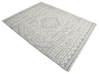 Misha, Handmade Area Rug 5' 0" x 8' 0"