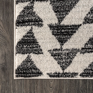Aisha Moroccan Triangle Geometric Cream/Black 9' Round Area Rug