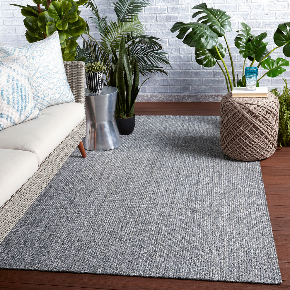 Jaipur Living Maracay Indoor/ Outdoor Solid Area Rug, Black/White, 4'x6'