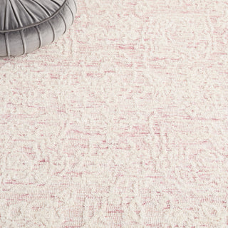 Safavieh Couture Ebony Collection EBN102 Rug, Pink/Ivory, 6' Round