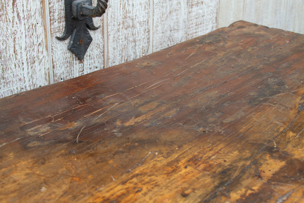 Lifestyle background with a close-up of the top surface.