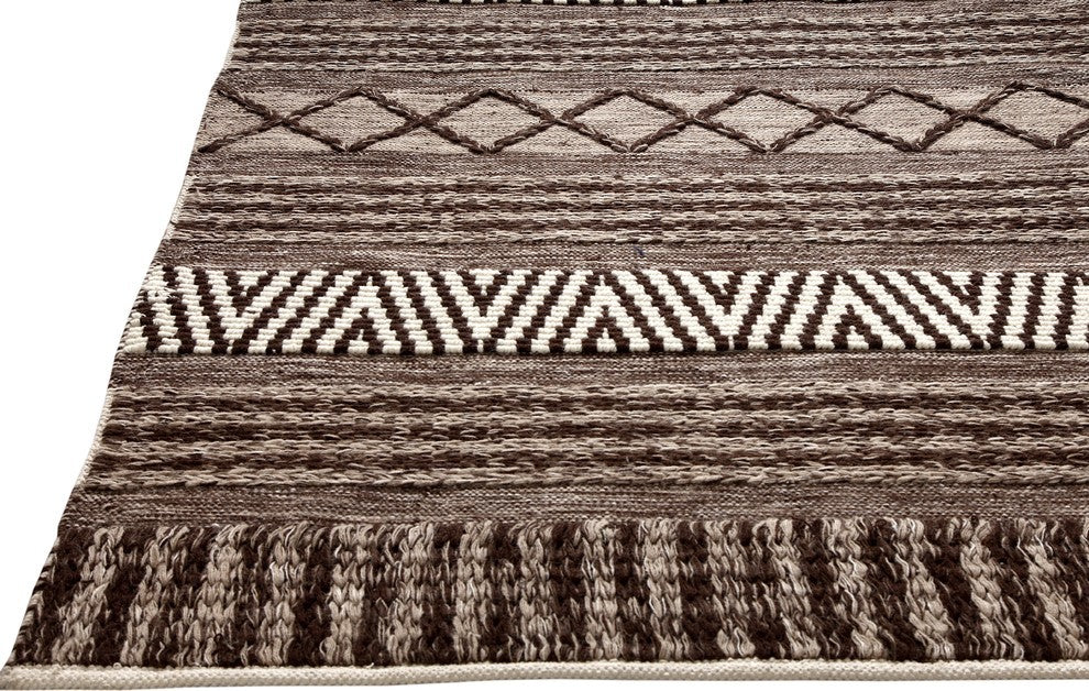 Heirloom 91003-109 Area Rug, Charcoal and Ivory, 5''x8''