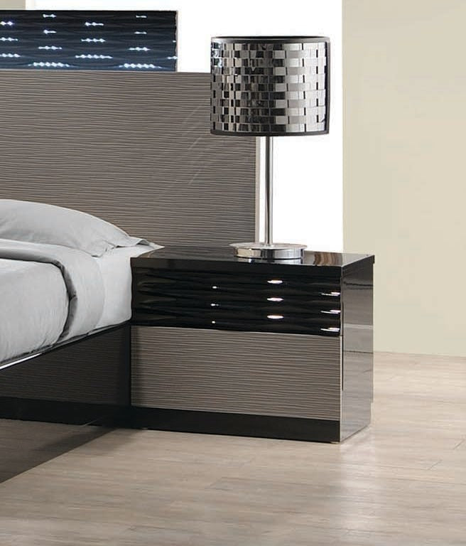 Romania Bedroom 2-Drawer Nightstand