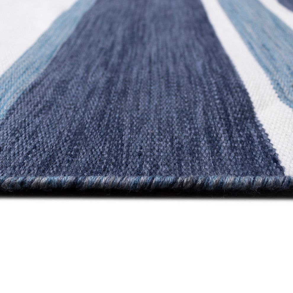 Sorrento Boat Stripe Indoor/Outdoor Rug, Navy, 5'x7'6"