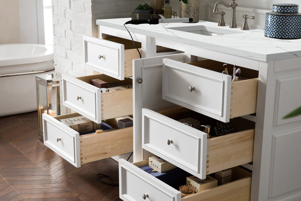 De Soto 60" Single Vanity, Bright White W/ 3 Cm Ethereal Noctis Quartz Top