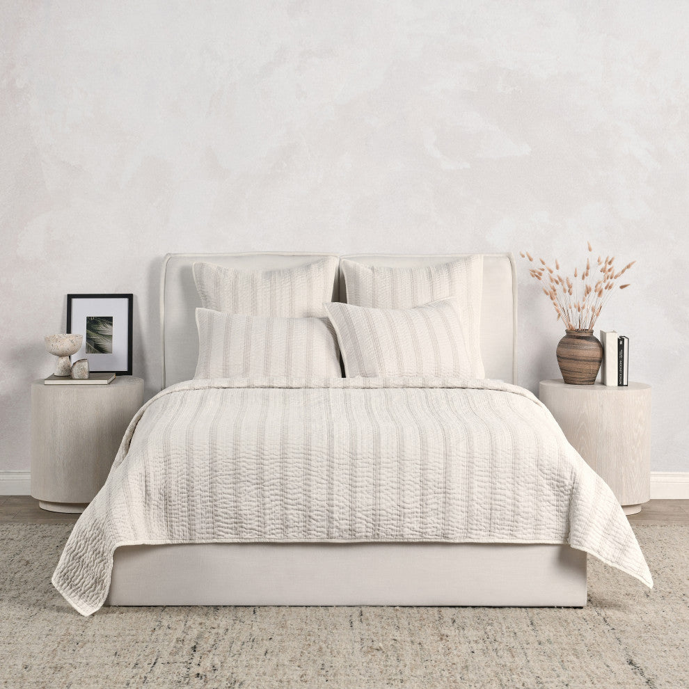 Abraham Cotton Linen Quilt, Eggshell Beige, Queen