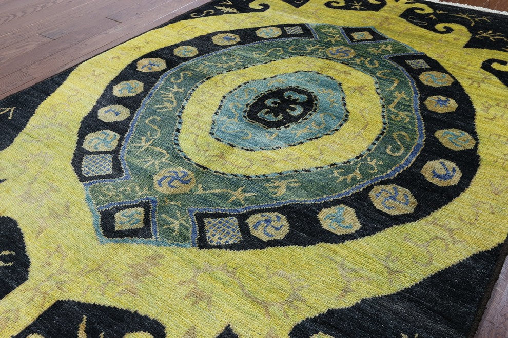Kaitag Oriental Rug, 6x9, MC321