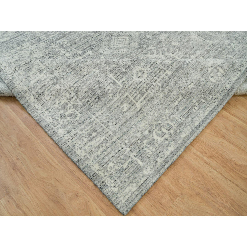 Cloudy Gray Karajeh Design 100% Wool Hand Loomed Oriental Rug, 8'11"x12'
