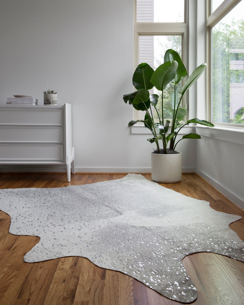 Gray, Silver Faux Cowhide Bryce Area Rug by Loloi II, 3'10"x5'