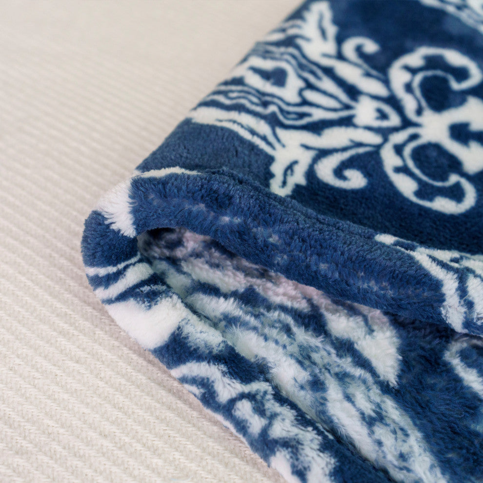 Hennessy Throw Blanket, Majolica Blue