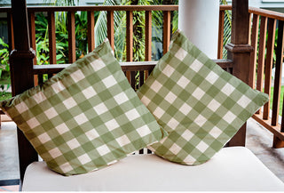 Gingham Plaid Indoor/Outdoor Throw Pillow, Scallion, 18"x18"