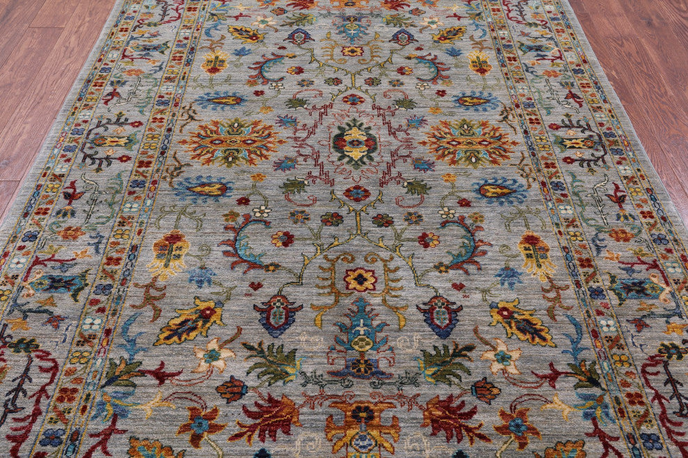 Hand Knotted Persian Tabriz Rug 5' 7" X 8' 2" Q10576