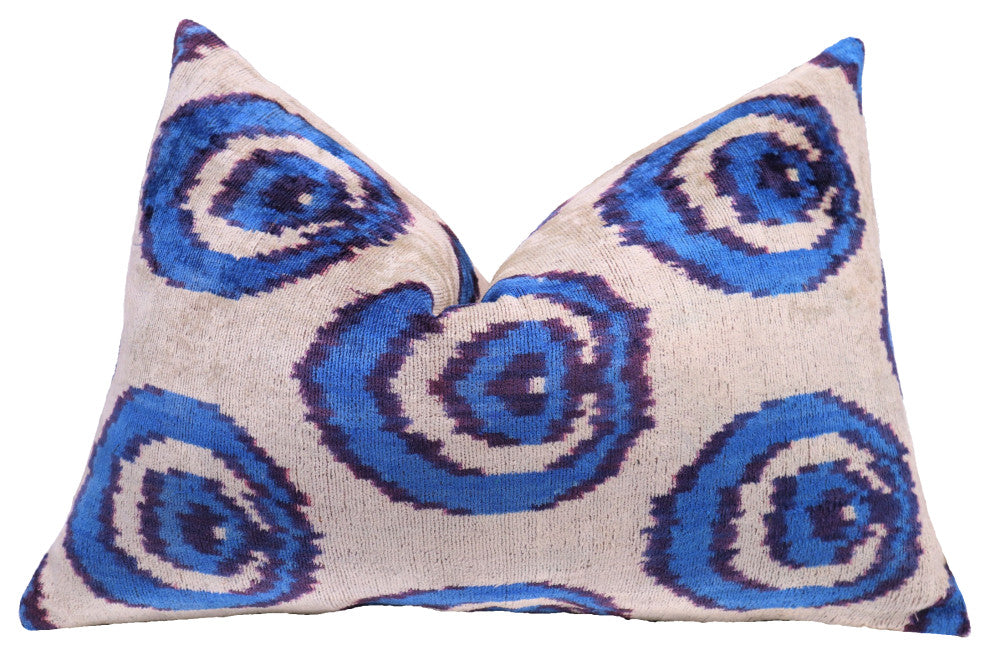 Canvello Habdmade Velvet Blue Throw Pillow with Down Insert - 16x24 in