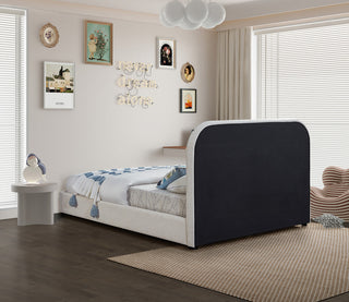 Blake Brown Bed, Queen