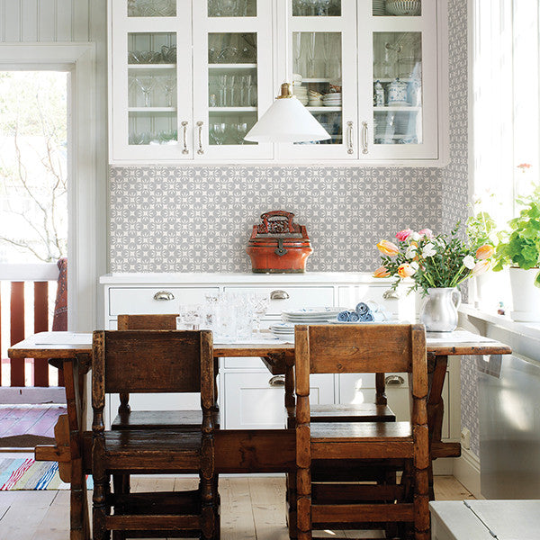 Geometric Floral Monochromatic Wallpaper, Medium Gray & White, Sample