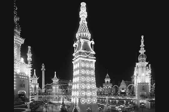 Luna Park at Night in Coney Island - Canvas Poster 20" x 30"