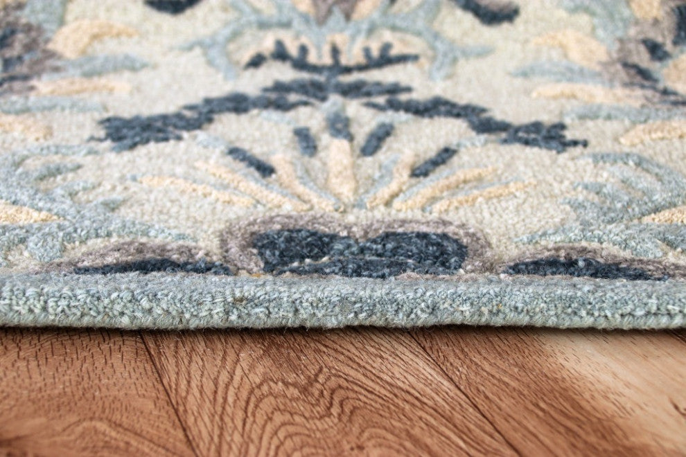 7" x 9" Blue Floral Patterns Area Rug
