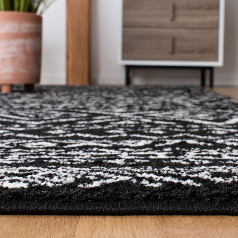 Safavieh Tulum Tul267Z Moroccan Rug, Black and Ivory, 6'7"x6'7" Round