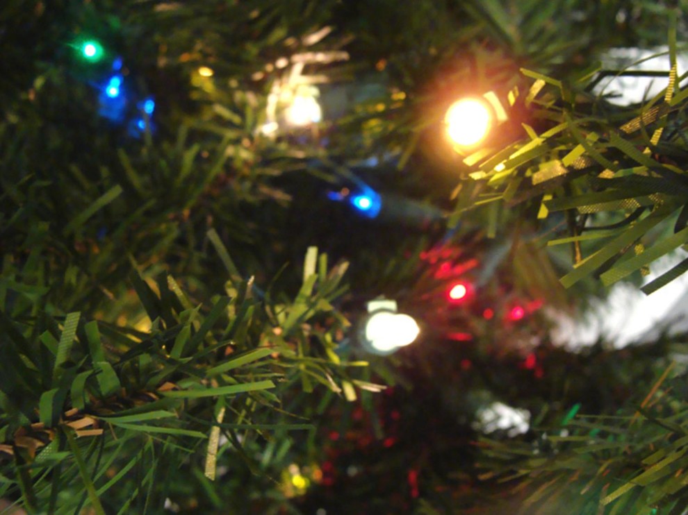 5' Pre-Lit Medium Canadian Pine Artificial Christmas Tree, Multi-Color Lights