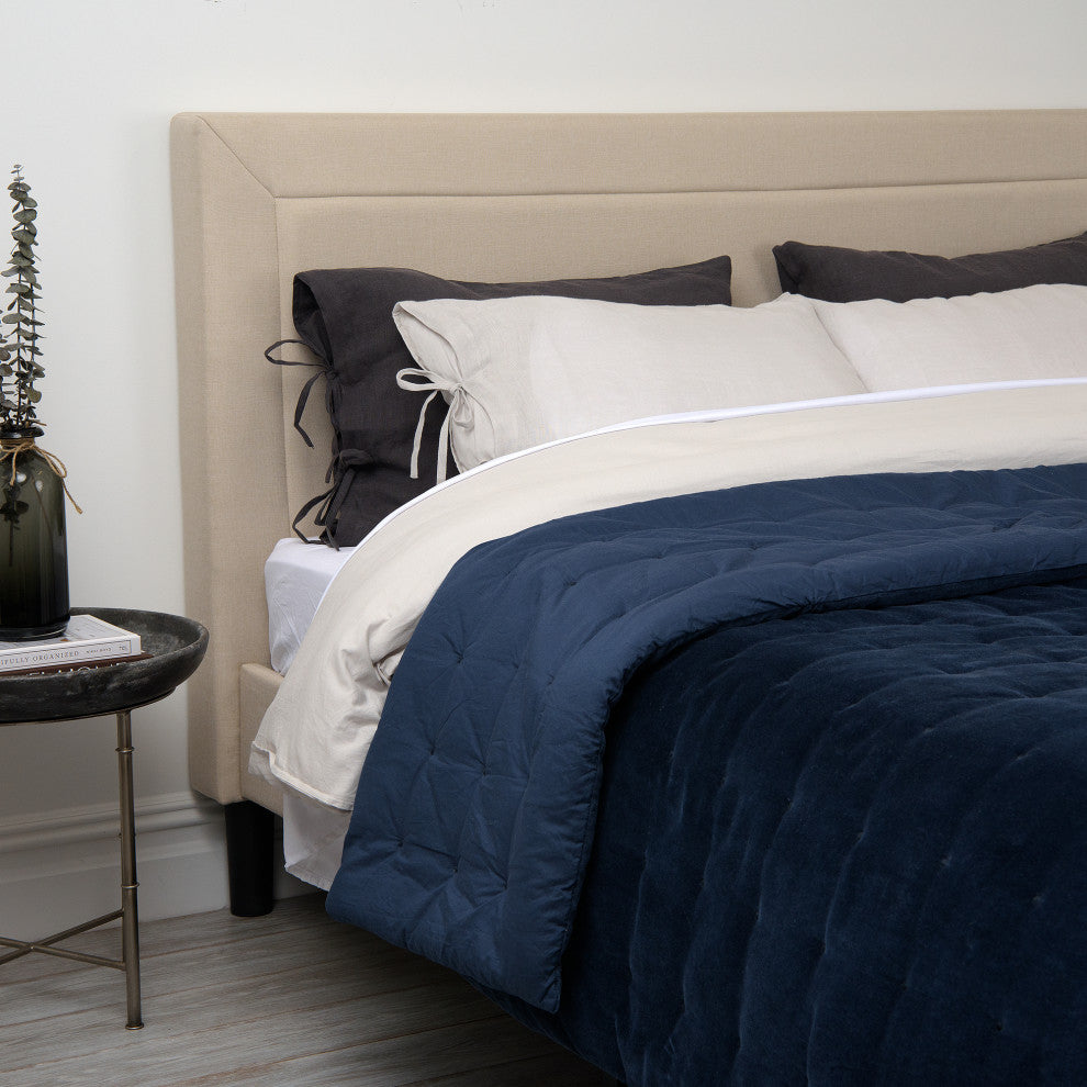 Velvet and Cotton Tufted Quilt, Navy, Queen