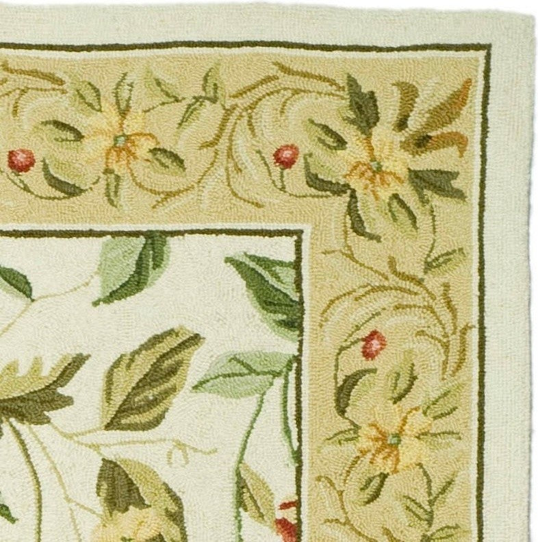 Safavieh Chelsea Hk117A Floral Rug, Ivory/Beige, 2'6"x6'0" Runner