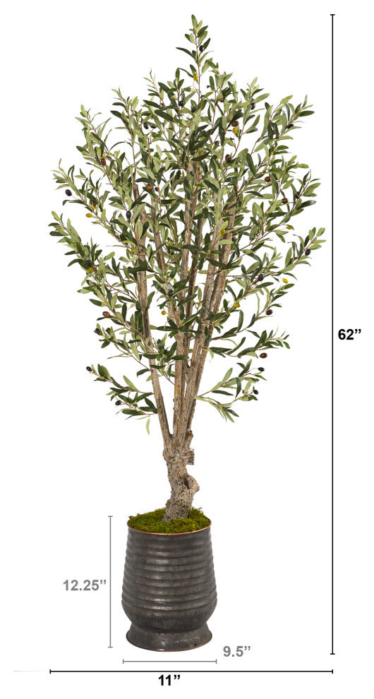 Instructional: white background with dimension lines and measurements demonstrating height and planter width.
