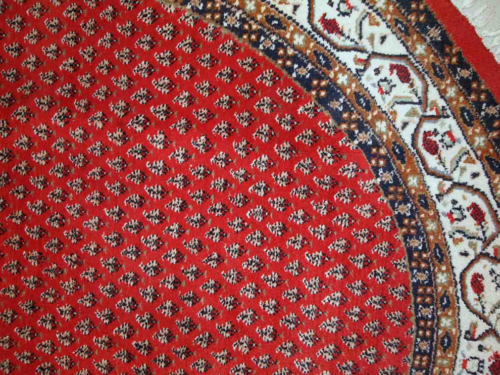 Handmade vintage Indo-Seraband rug 6.5' x 9.8' (198cm x 298cm) 1980s