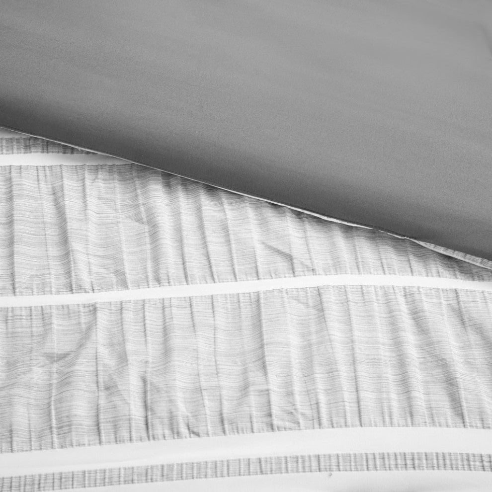 Intelligent Design Lumi Striped Comforter Set, Grey