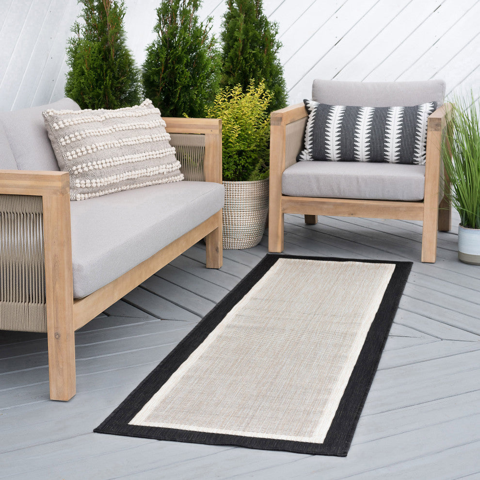 Dania Transitional Solid Border Black/Cream Indoor/Outdoor Runner Rug, 2'x7'