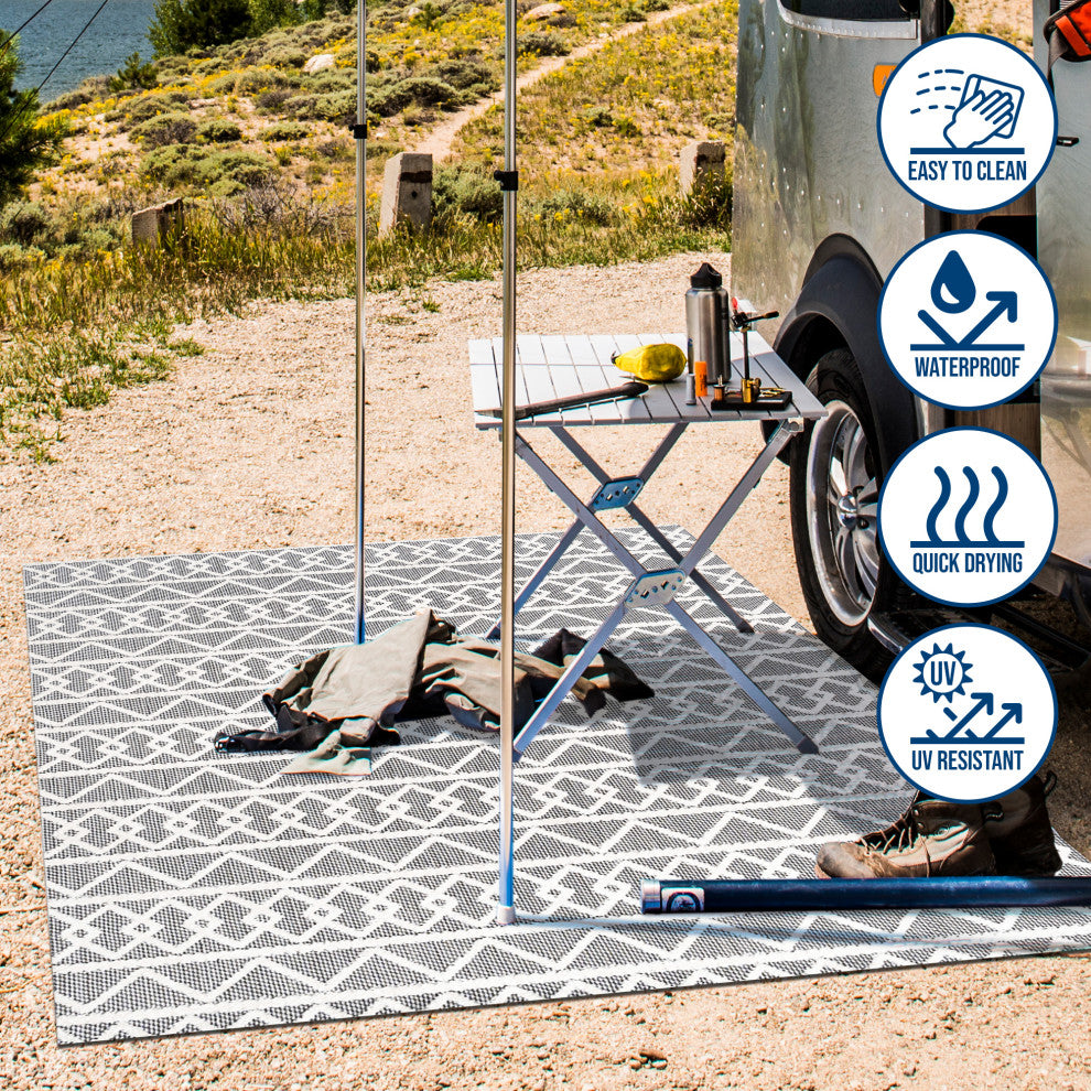 Aylan High-Low Pile Trellis Indoor/Outdoor Black/Ivory 2 ft. x 10 ft. Runner Rug
