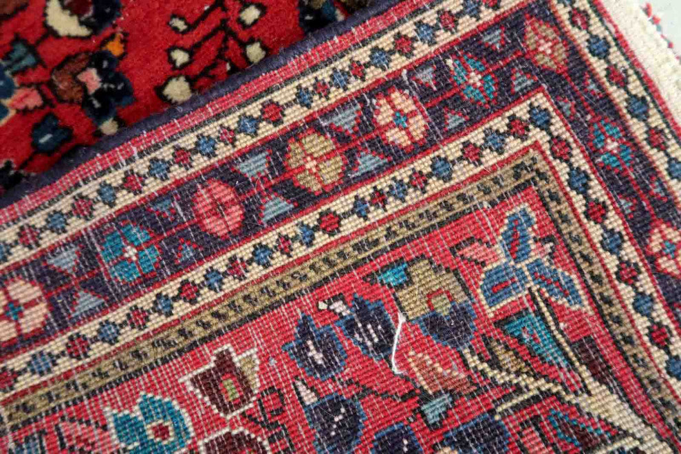 Handmade Vintage Persian Sarouk Rug 2.1'x4.2', 66cmx130cm 1970s