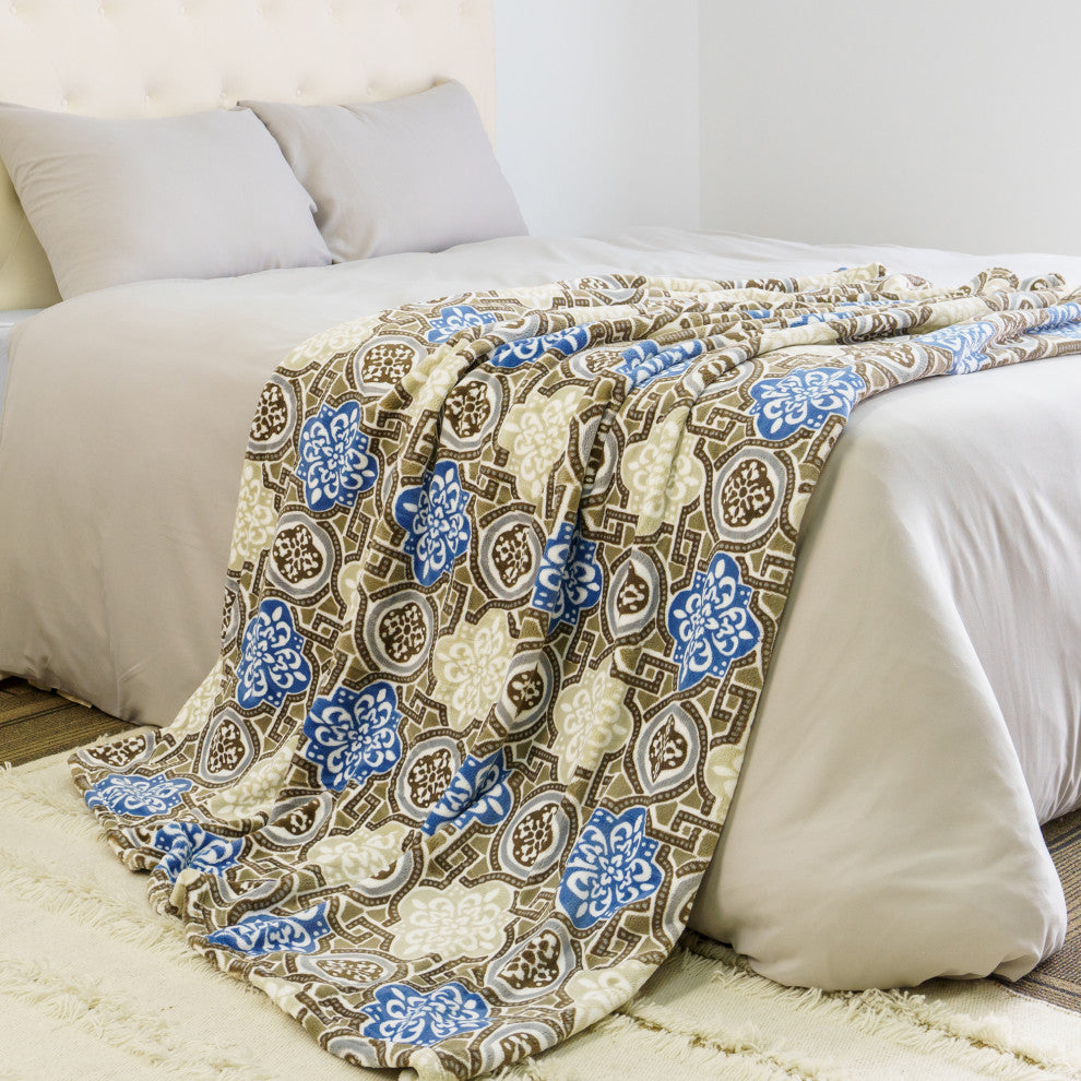 Risa Throw Blanket, Moonlight Blue