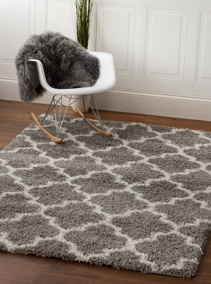 Dubach Morrocan Trellis Shag Rug - Gray and White - 2' 7" X 8'