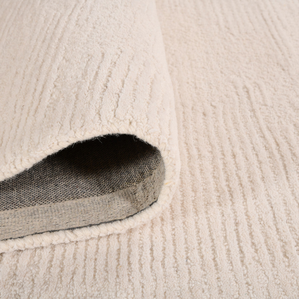 Mexico Abstract Ivory Hand-Hooked Area Rug 3'6" x 5'6"