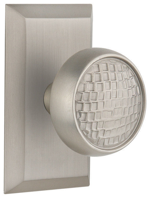 Double Studio Plate With Round Clear Cottage Knob, Satin Nickel
