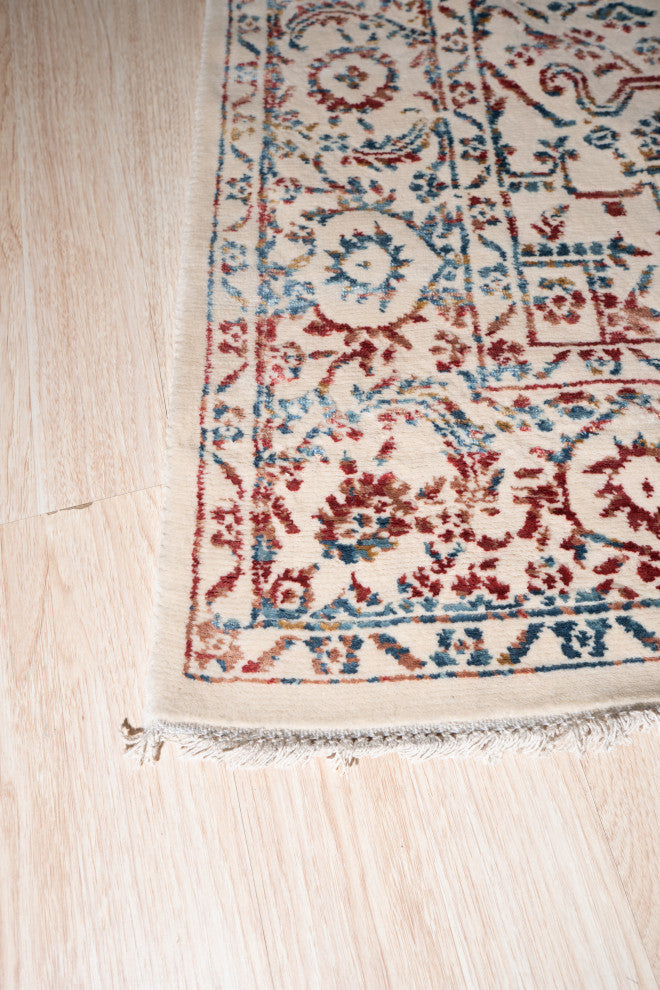 Hand Crafted Wool and Viscose Ivory/Multi Contemporary Modern Rug, 5'x8'