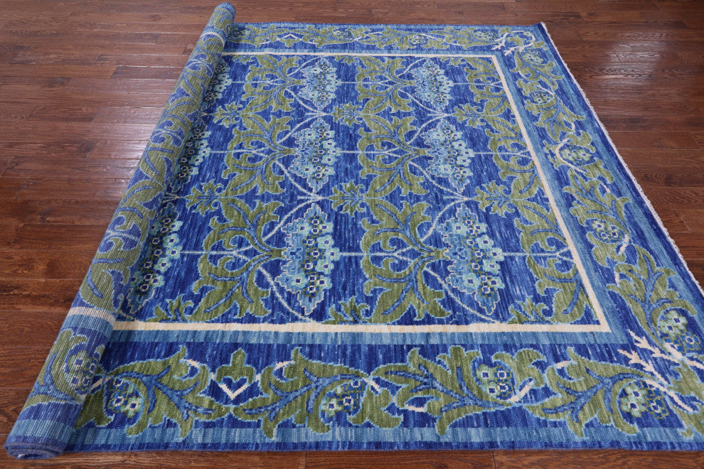 William Morris Hand-Knotted Wool Rug 8' 1" X 10' 3" - Q13645