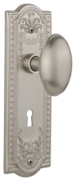Meadows Plate Privacy Homestead Knob, Satin Nickel