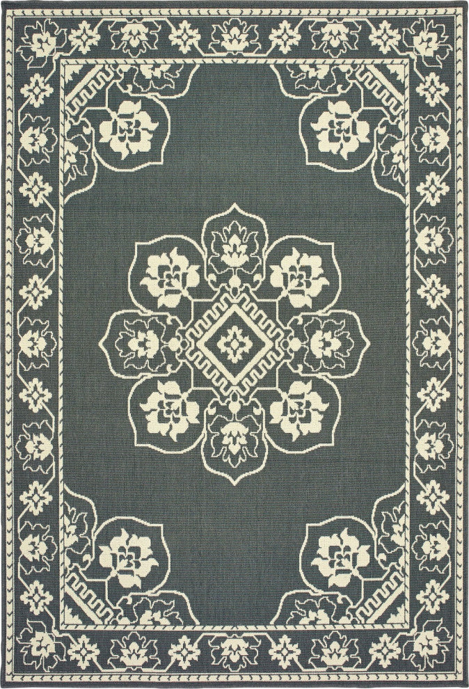 Oriental Weavers Marina Grey/ Ivory Oriental Indoor/Outdoor Rug 8'6"X13'
