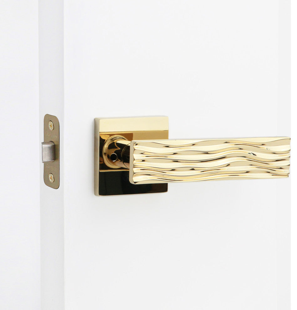 Modern Heavy Duty Designer Interior Door Lever - Ridge Collection, Polished Brass, Passage Right Hand