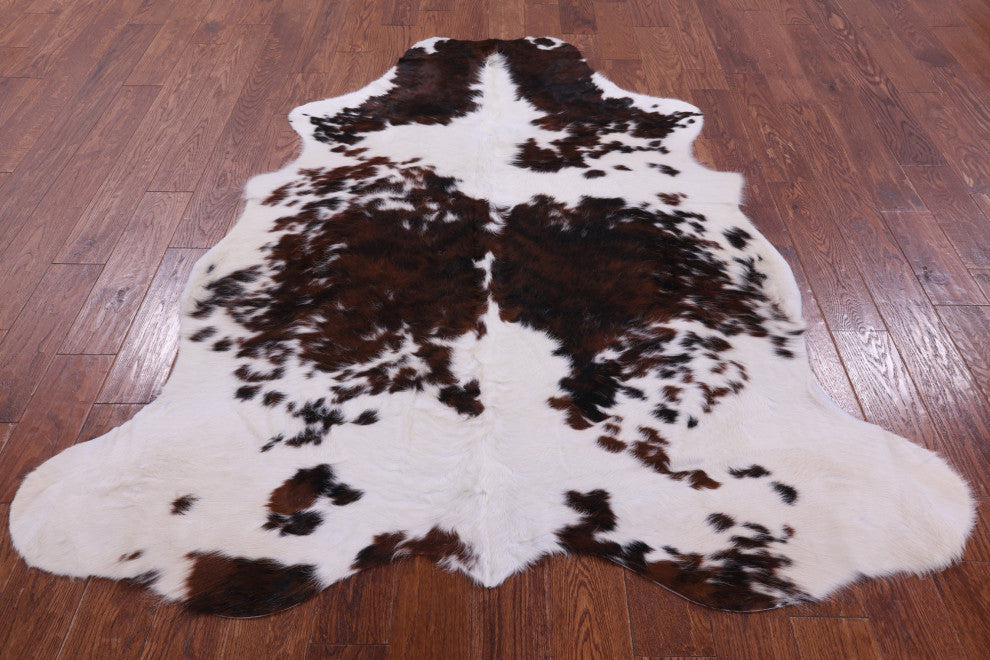 6' 7" X 5' 8" Natural Cowhide Rug C1562