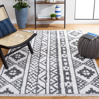 Safavieh Augustine Collection, AGT827 Rug