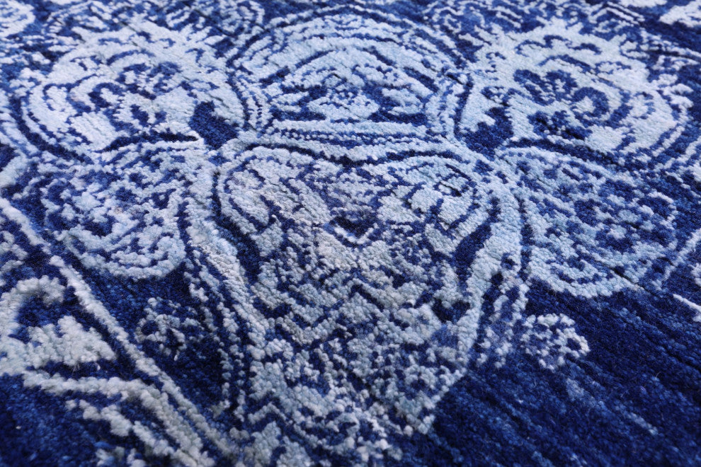 10' 2" X 14' 1" Handmade Wool and Silk Persian Rug Q8688