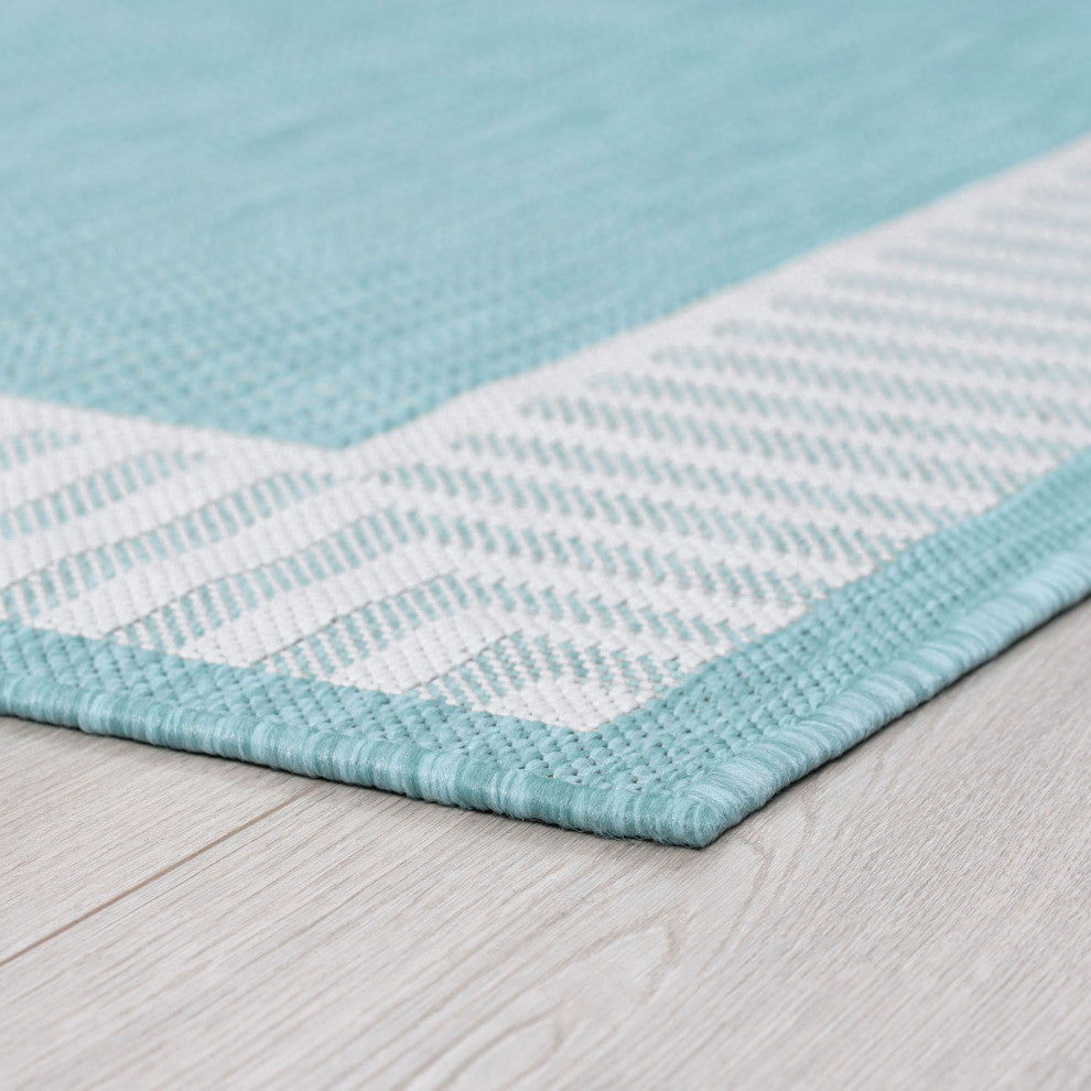 Elgin Transitional Striped Border Aqua/Cream Round Indoor/Outdoor Area Rug, 8'